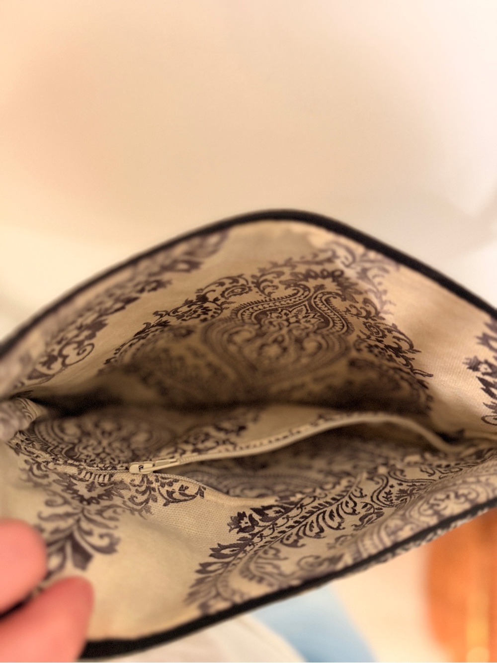 Handmade Unique Cross Body - Picture 3 of 5